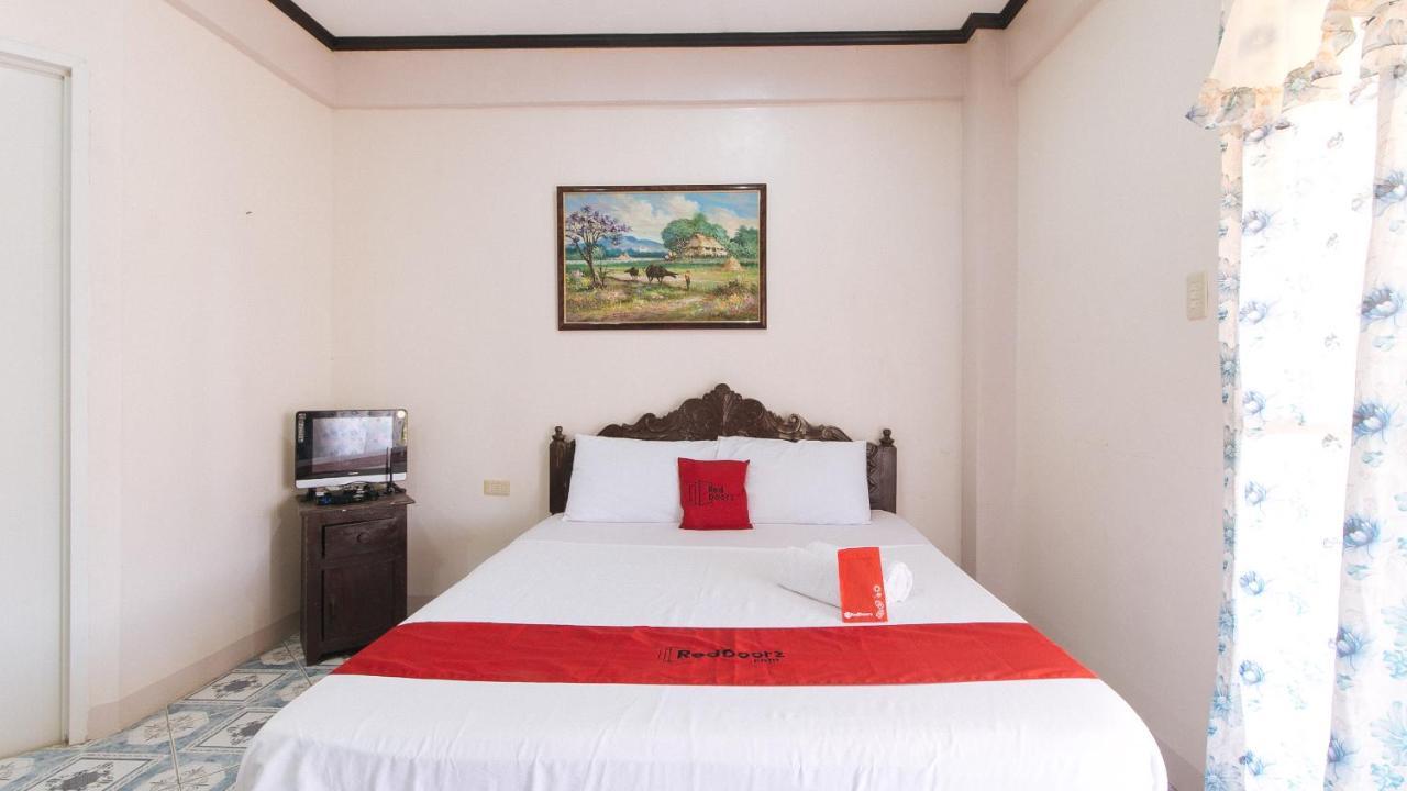 Reddoorz @ Seasun Beach Resort And Hotel Zambales Masinloc Exterior photo